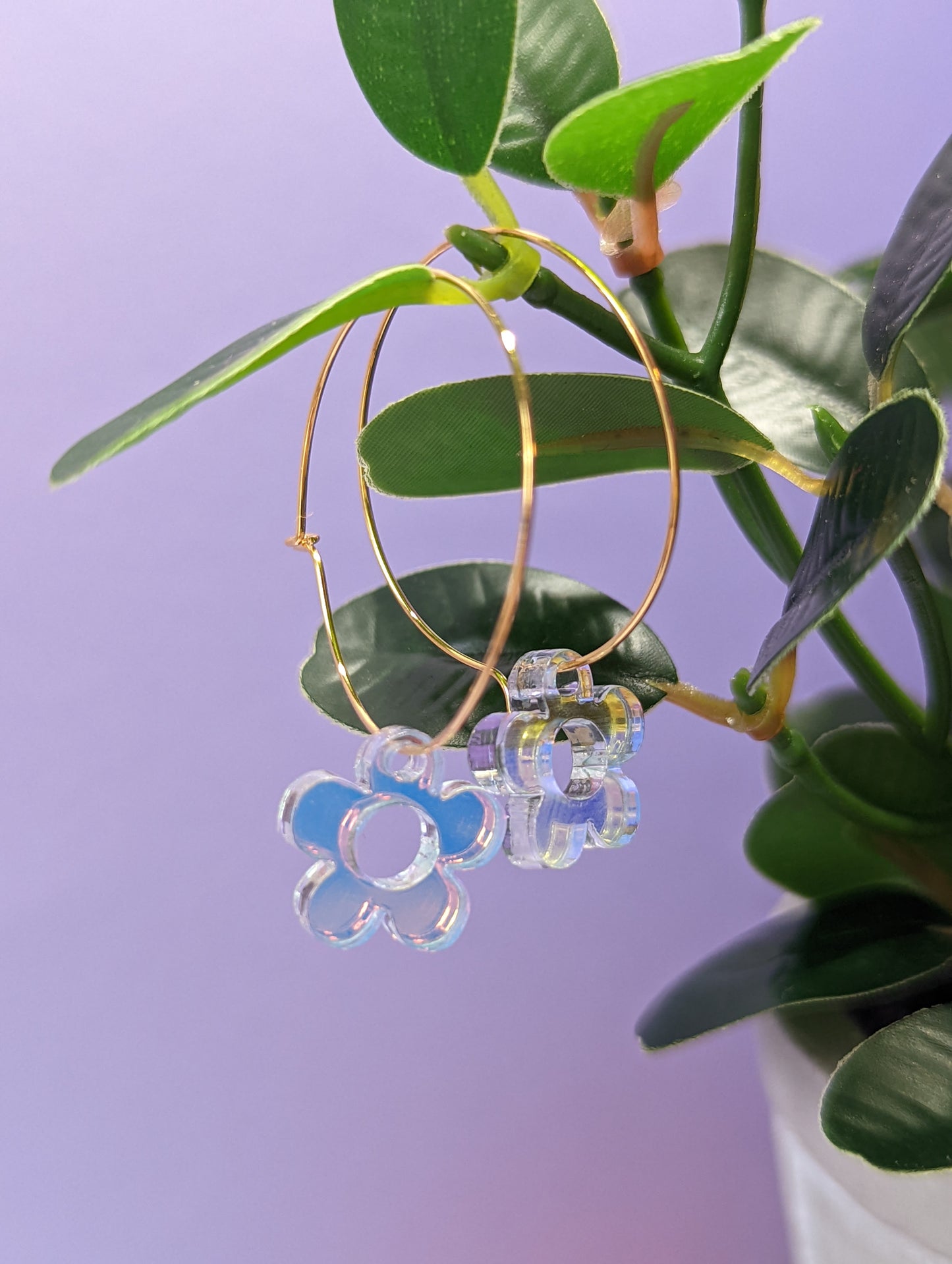 Iridescent Mini Daisy Earrings | Daisy Hoop Earrings | Iridescent Daisy Earring | Groovy Flower Earrings | Daisy Hoop Earrings